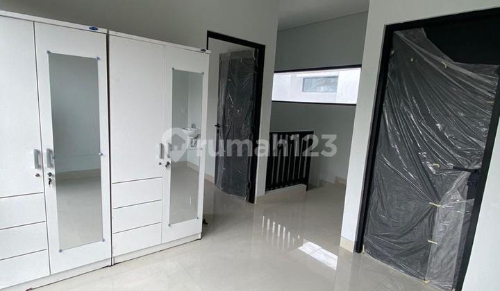 Rumah 2 Lantai Siap Huni di Bsb Semi Furnished 2