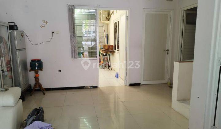 ruang keluarga rumah di semarang indah siap