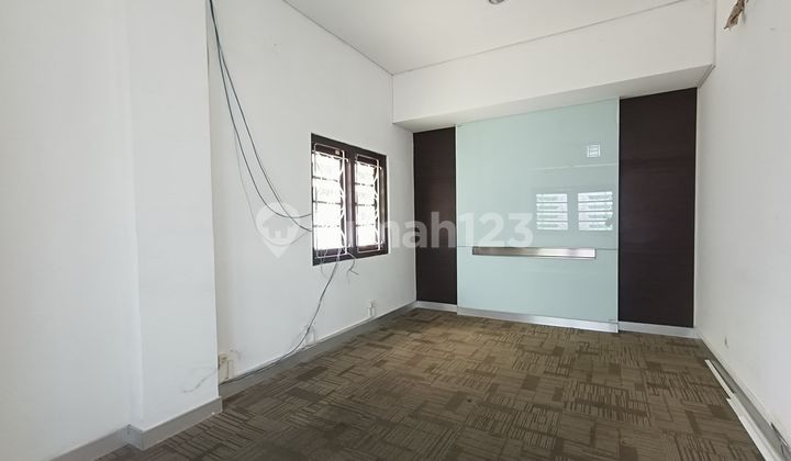 Cocok untuk Bank, Klinik Kecantikan, Strategis Pusat Kota Bebas Banjir 2