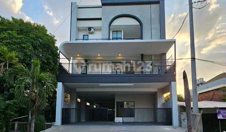 New 3-Story Boarding House in City Center Ready to Occupy 1