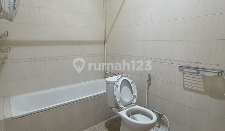 Ready-to-occupy single-story house in Gajahmungkur. 2