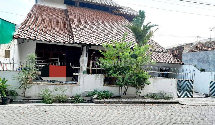 Rumah tengah kota di Brotojoyo semarang utara 1