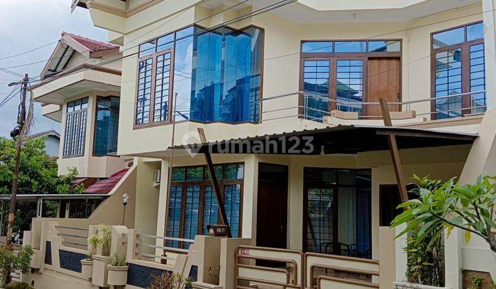 Rumah Mewah Full Furnish Dekat Undip,  Semesta Tembalang 1