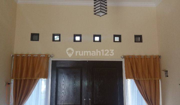 Rumah cantik di Graha Taman Bunga Bsb Semarang 2