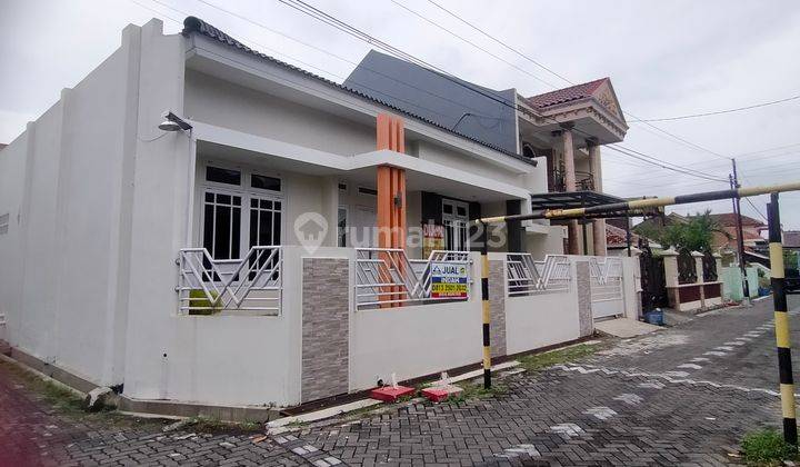 Rumah di Jl. Manjangan SHM Hook Semarang Timur 2