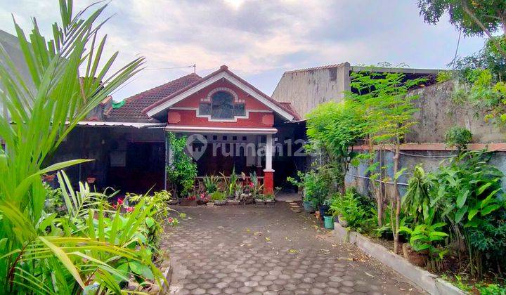 Rumah di Wolter monginsidi Sudah Renovasi SHM 2