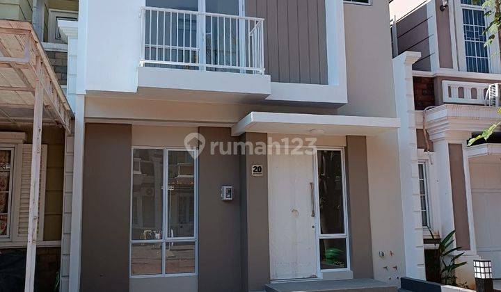 Rumah 2 lantai semi furnish di Paramount Simongan Semarang Barat 1