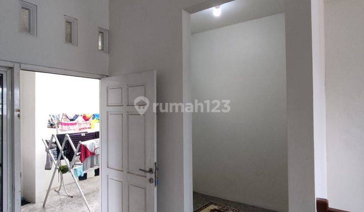 Rumah 2 Lantai SHM Bagus di Tembalang Semarang Selatan 2