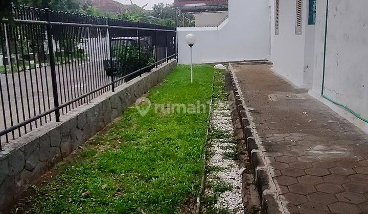 Rumah mewah 3 lantai dekat Kampus Undip Tembalang 2