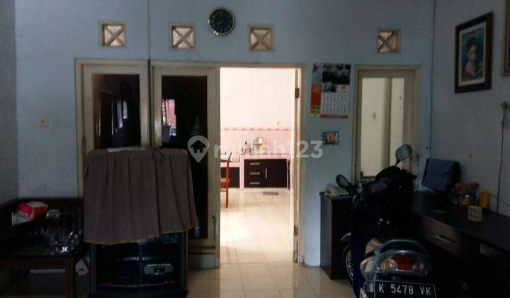 Rumah di Wolter monginsidi Bagus Semarang Timur 2