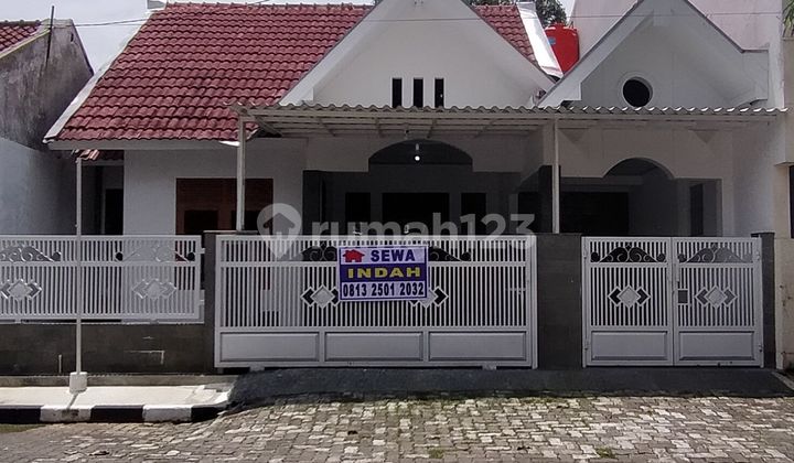 Rumah Cantik Srondol Dekat Undip Tembalang Semarang Selatan 1