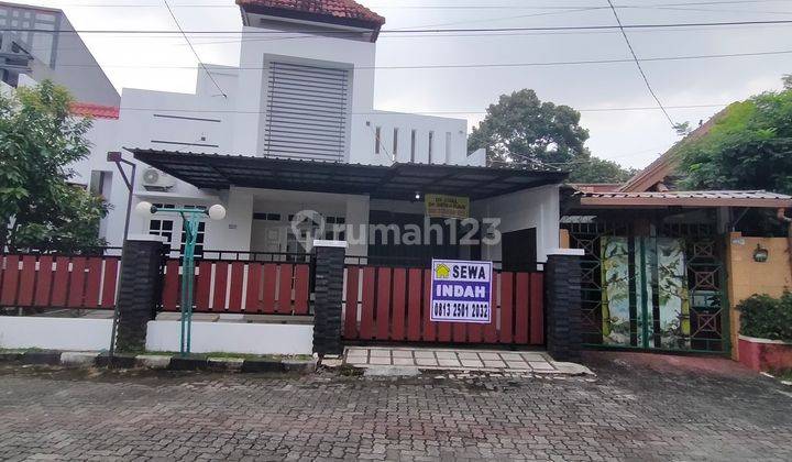 Rumah cantik dekat Kampus Undip Srondol Tembalang Semarang Selatan 1