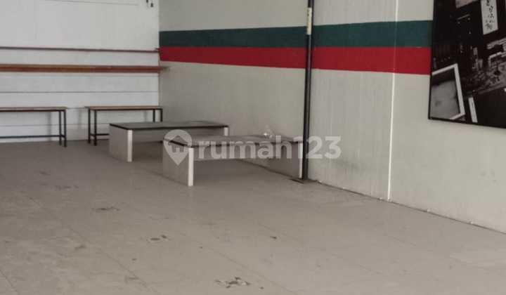 For Rent 2-Story Shophouse Strategic Location 2