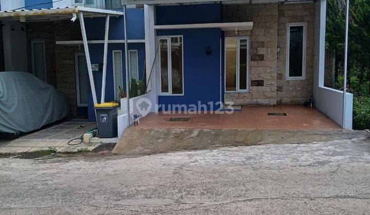 Rumah Disewakan 2 Lantai Semi Furnish Di Tembalang 1