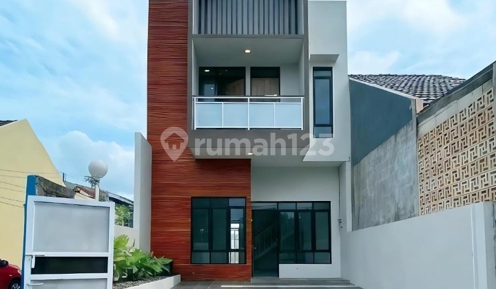 Rumah Baru di Jaten Wolter Monginsidi Semarang 2