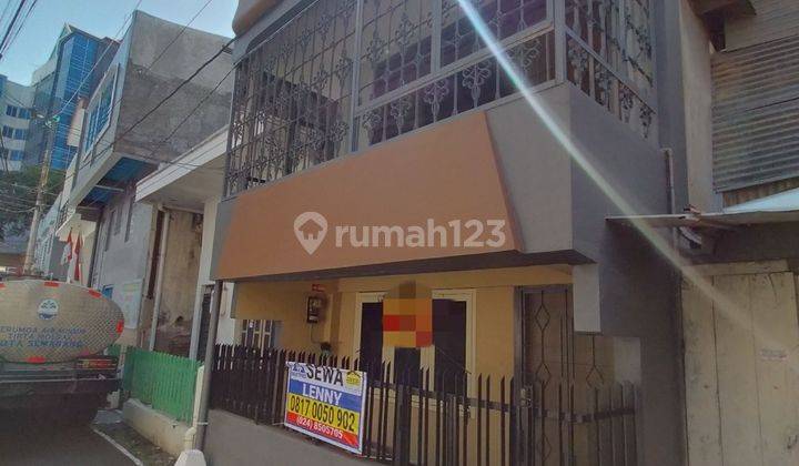 Rumah Kontrakan 2 Lantai Bagus Selatan Shm 1