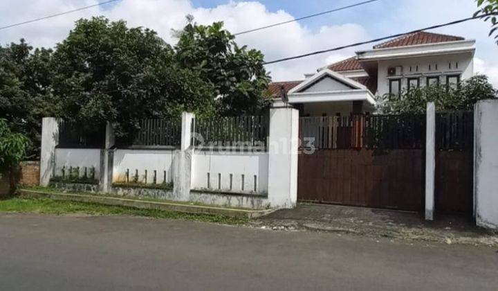 Rumah 2 Lantai SHM Bagus 1