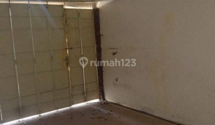 Rumah sewa dgn 3 kamar tidur,  lingkungan aman, nyaman. 2