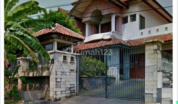 Rumah Mewah Full Furnished Mebel Classic Semarang Atas 1