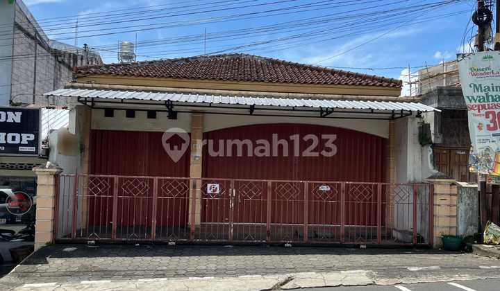 For Sale House in the City Center of Dr. Cipto Ambarawa 2