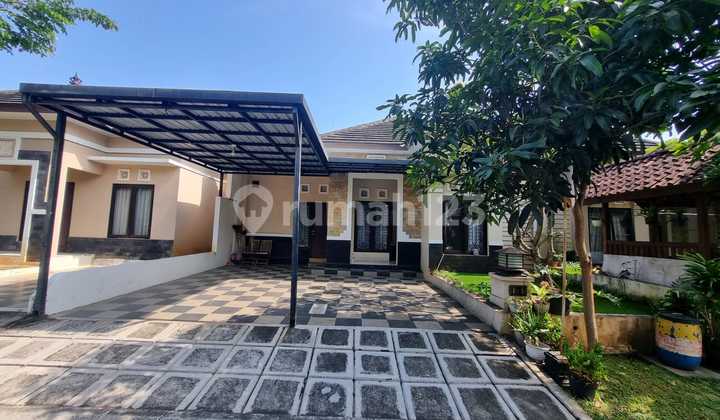 Rumah Cantik di Bsb 2