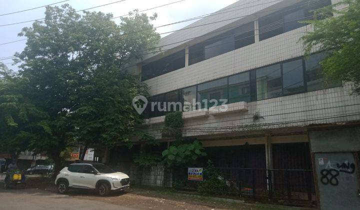 Ruko 3 lantai tengah kota semarang 3