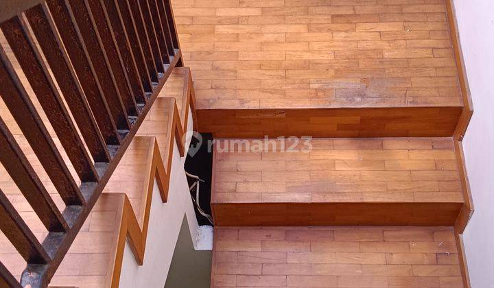 Rumah bagus 2 lantai di Plamongan 18