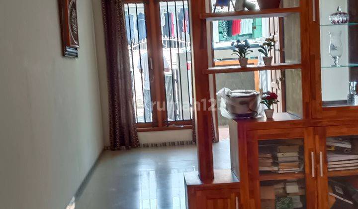 Rumah bagus 2 lantai di Plamongan 19