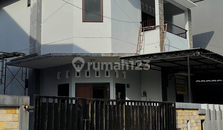 Rumah 2 Lantai Di Banyumanik 1