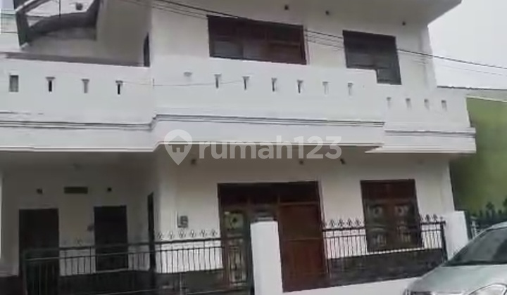 2-Story House in Tembalang 1