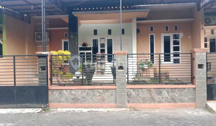 Rumah Cantik di Tembalang 1