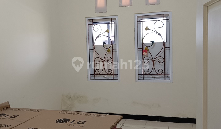 2-Story House in Tembalang 2