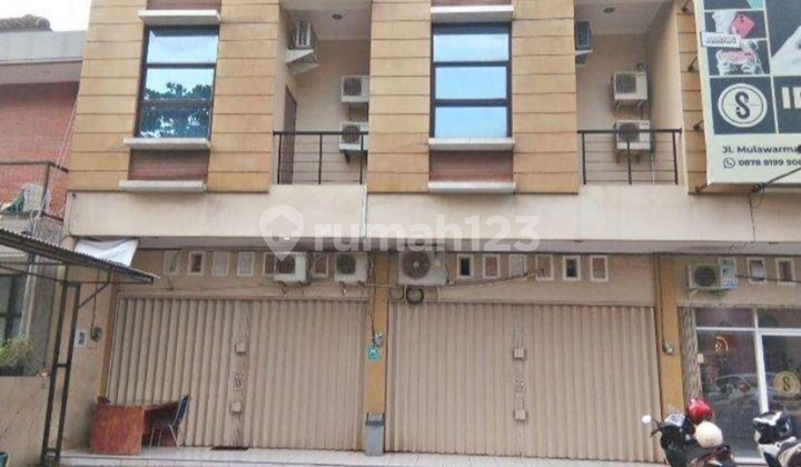 2-Story Shop House in Tembalang 1