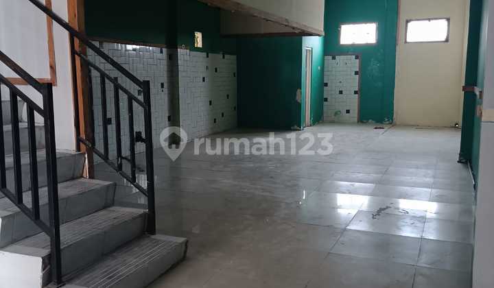 2-Story Shop House in Salatiga 2-Story Shop House in Salatiga