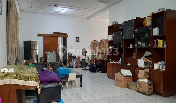 Rumah Bagus Di Dekat Pusat Kota  2