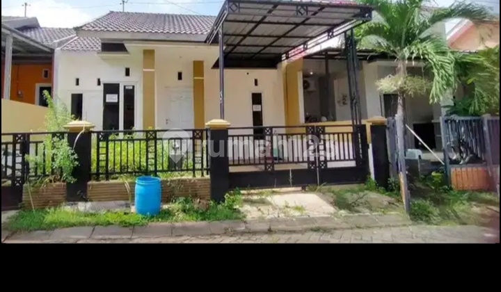 Rumah Cantik di Tembalang 1