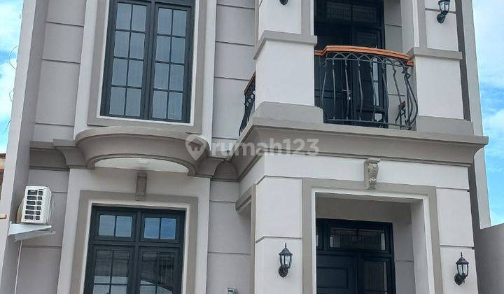 Rumah 2 Lantai Terlaris Tepi Jalan Di Jambidan Yogyakarta