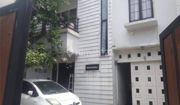 Dijual Rumah Cantik 2 Lantai di Jl. Mampang Prapatan X,  Jakarta Selatan  2