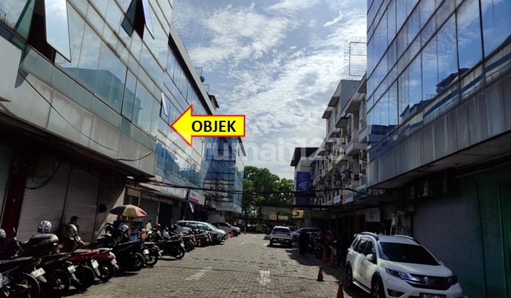 ..... Lowest Price ..... 4-Story Move-In Ready Shophouse for Sale Through Government Auction Cash Payment in Bekasi Mas Shophouse Complex Block B/30, Jl. Ahmad Yani, West Bekasi