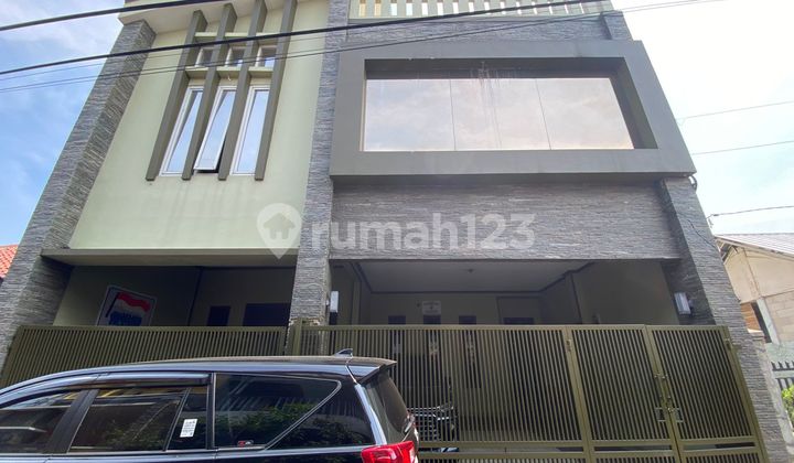 ..... Harga Termurah..... Turun Harga .... Dijual Rumah Cantik 2 Lantai Via Lelang Negara Secara Cash Di Jl. Masjid Baitussalam, Jatiasih, Kota Bekasi