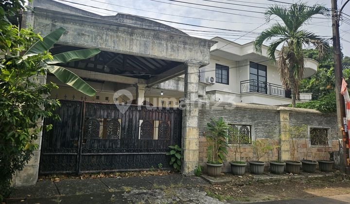 Cheapest Price,... 2-Story Old House for Sale Via Government Auction Cash Only at Jl. Kenanga No.26, Bintaro, South Jakarta.