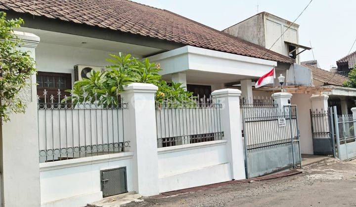 Rumah Lama Siap Huni Harga Murah Di Komplek Cipete 2