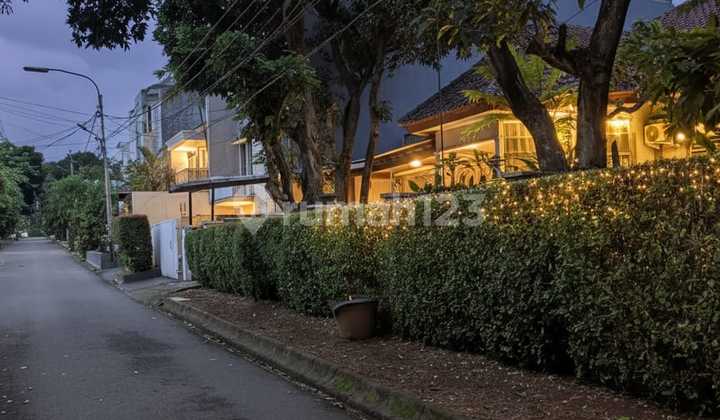 Old House for Sale, Land Counted, in Pondok Indah 2