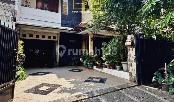 Dijual Rumah Terawat di Kebayoran Baru Dijual Rumah Terawat di Kebayoran Baru