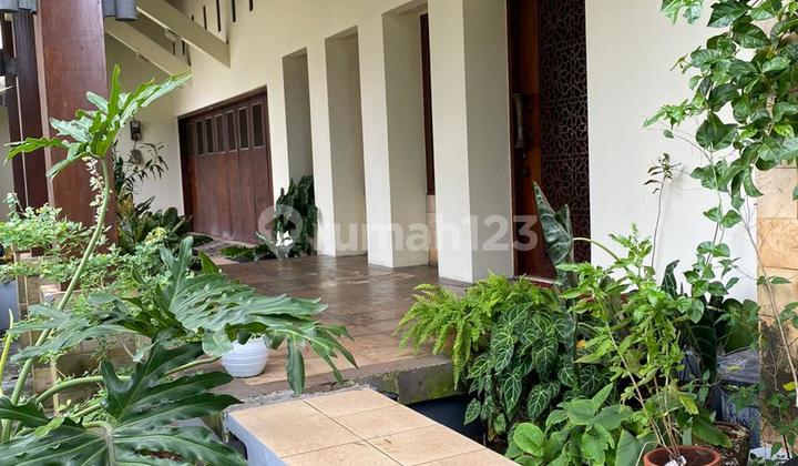 For Sale Fast Premium House Location in Cipete 2