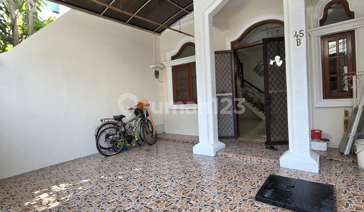 2-story house 5X14 in Nusa Indah Cengkareng, good condition, ready to occupy, negotiable in West Jakarta.