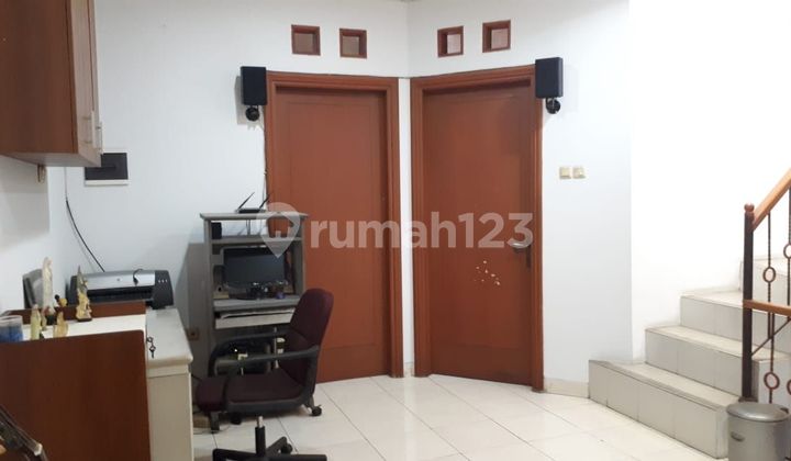 Rumah 5x11 di tanjung duren 3lt bisa utk kos2an bagus nego
