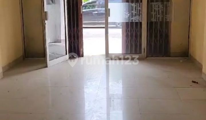 4x16.5 3-story shop house in Daan Mogot Baru, opposite the mall, negotiable 4x16.5 3-story shop house in Daan Mogot Baru, opposite the mall, negotiable