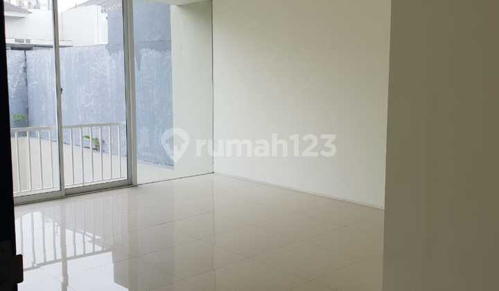 Citra House 6 10x24 2 floors, Nice, Ready to Occupancy, Negotiable, in Pegadungan, Kali Deres, West Jakarta 2