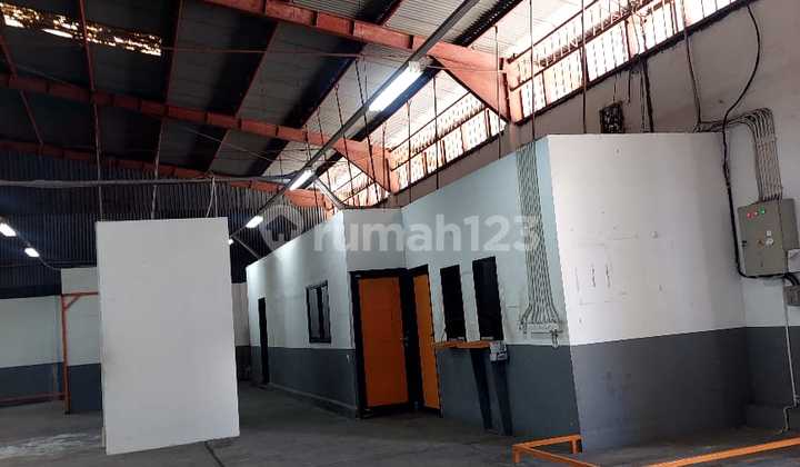 Gudang Siap Pakai di Tanjung Priuk Jakut  10